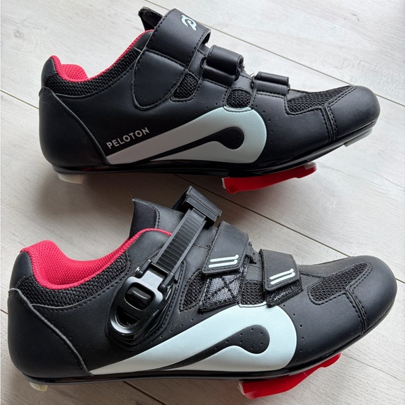 Woman’s Peloton Bike Shoes- Size 40/9.5 - Picture 1 of 4